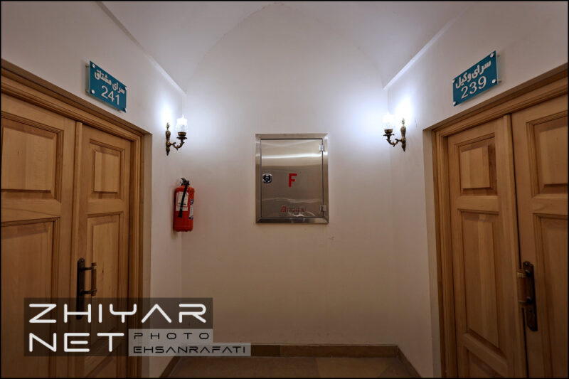 هتل کاروانیکا وکیل کرمان