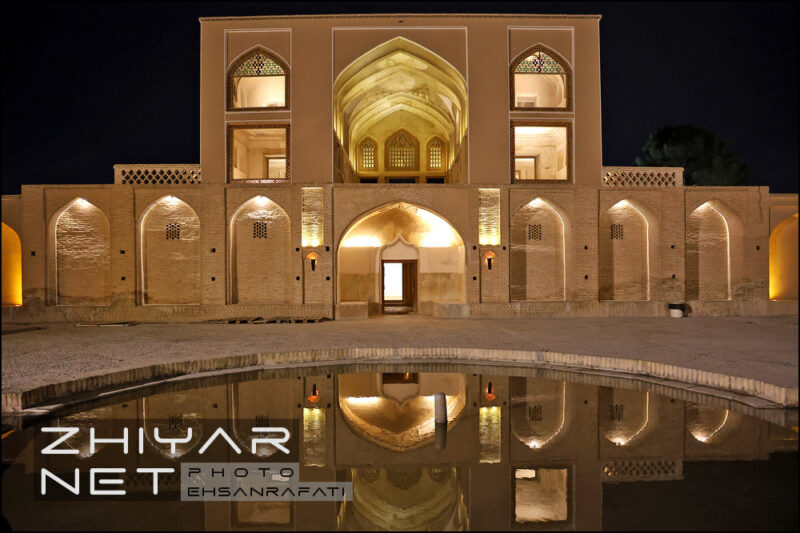 باغ دولت آباد یزد