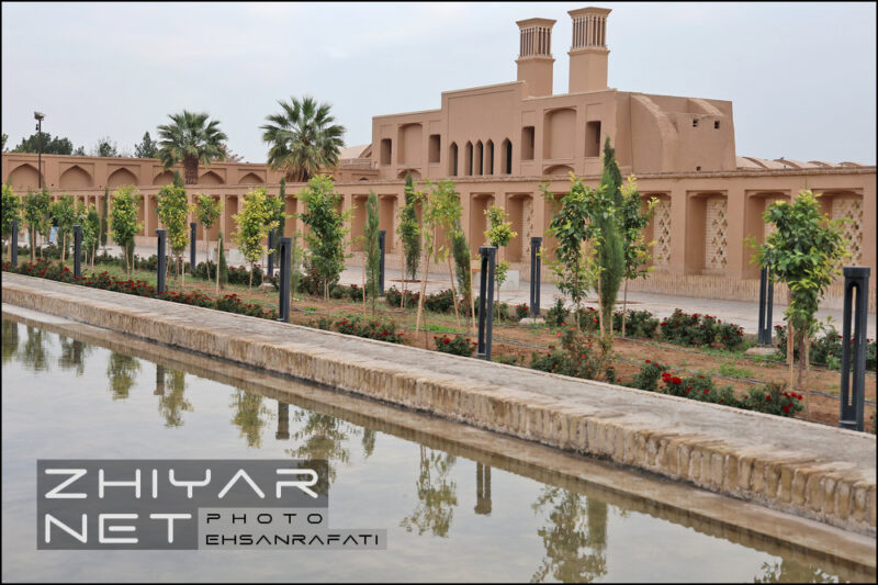 باغ دولت آباد یزد
