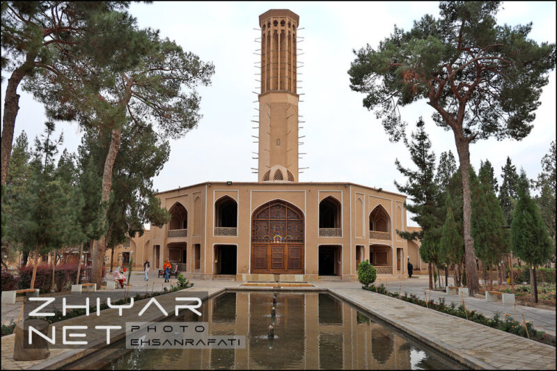 باغ دولت آباد یزد
