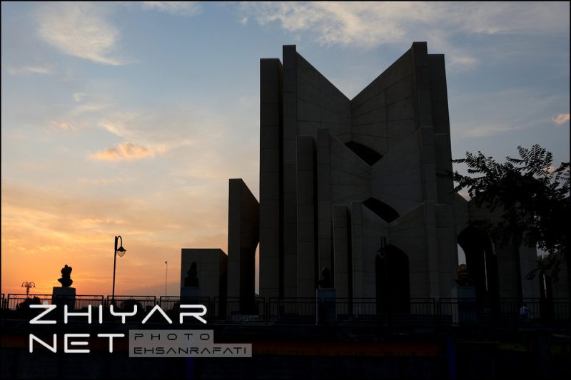 مقبره شعرا تبریز