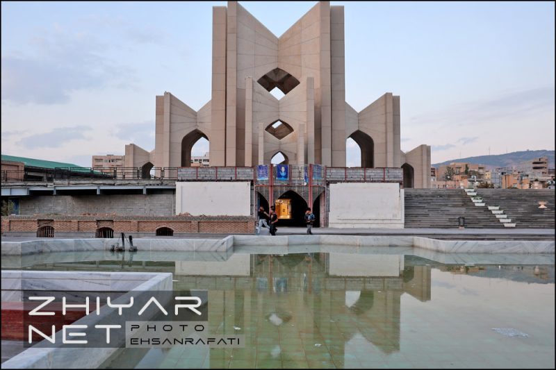 مقبره شعرا تبریز
