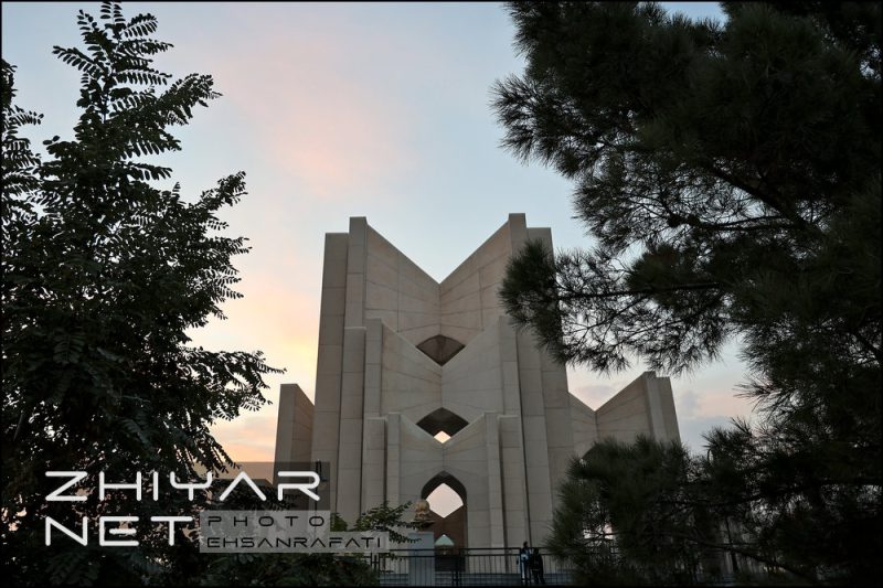 مقبره شعرا تبریز
