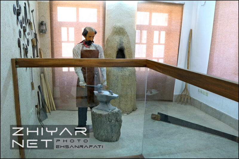 موزه اقوام (خانه باقریها) گرمسار