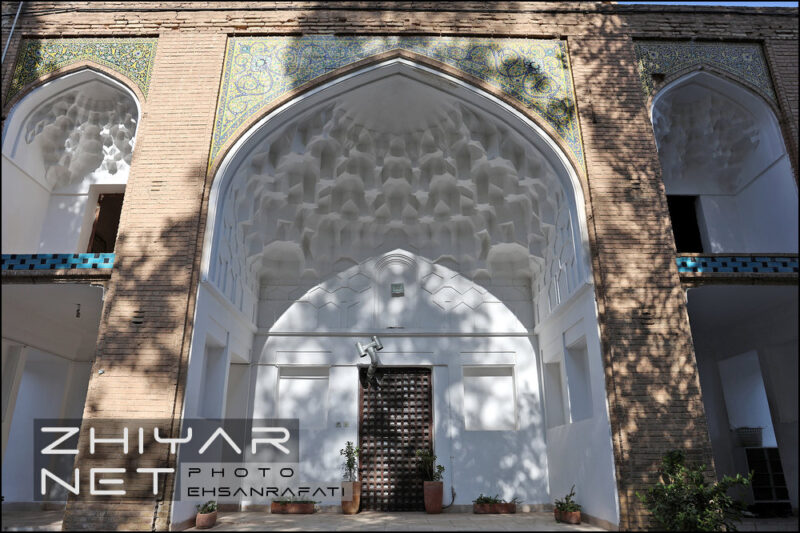 آرامگاه مشتاقیه کرمان